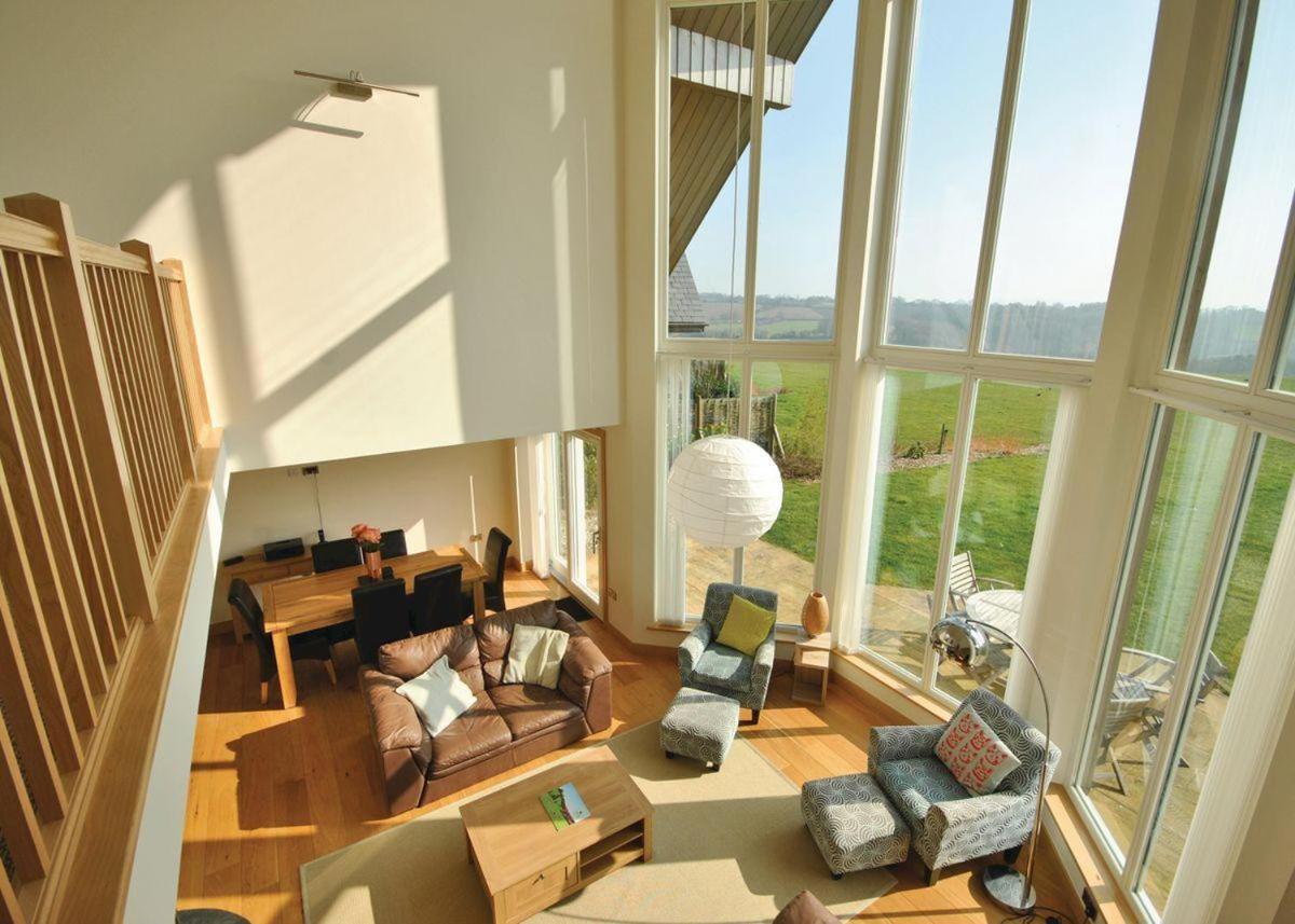 Swandown Lodges Chard Room photo